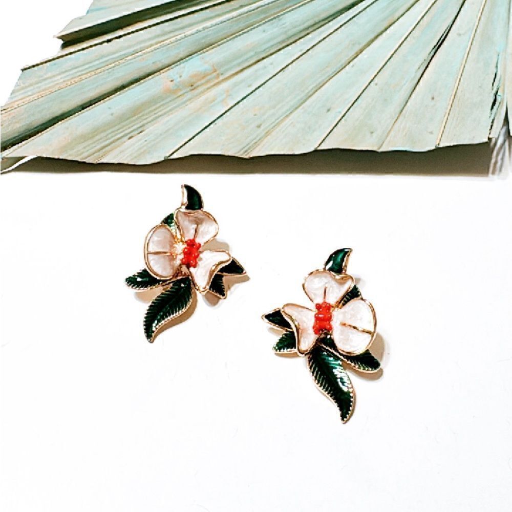 Flower statement earrings S655